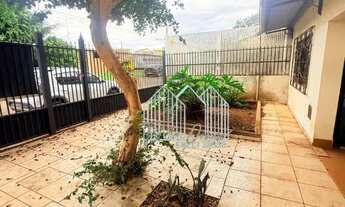 Imagem 2: OPORTUNIDADE NO SETOR LESTE CASA DE ESQUINA COM PERSONALIDADE E ESPAÇOS AMPLOS