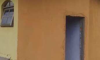 Imagem 2: Terreno com 4 imóveis e um salão pra comércio. Excelente investimento