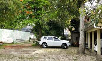 Imagem 3: Kitinete em pereque frente mar