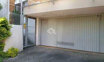 Imagem 2: CASA/ SOBRADO 3 DORMITÓRIOS COM 1 SUÍTE, DEPENDÊNCIA E 2 VAGAS COBERTAS - TERESÓPOLIS