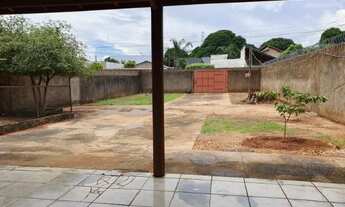 Imagem: Casa Térrea à Venda no Bairro Universitário