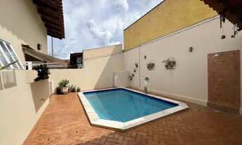 Imagem: Casa 3/4 Reformada com Piscina e Área Gourmet