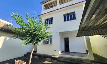 Imagem 2: Casarão independente com amplo quintal a 10 min a pé da estação de trem