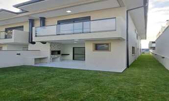 Imagem: Casa com 3 Dormitórios sendo 1 Suíte