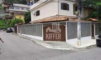 Imagem: Casa com 4 quartos no Fonseca