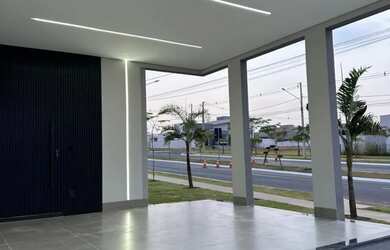 Imagem 7: Vende-se belíssima casa de esquina no Condomínio Belvedere II em Cuiabá MT