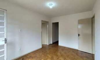 Imagem 3: Apartamento para aluguel possui 80 metros quadrados com 2 quartos em Vila Jardim - Porto A