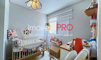 Imagem 7: Apartamento de 65m² totalmente reformado, com 2 suítes e uma vaga