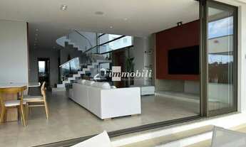 Imagem 4: Casa à venda em Carapicuíba, Granja Viana, com 4 suítes, com 385.07 m², Golf Village