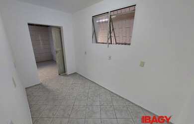 Imagem 5: Excelente Casa 3 dormitório(s) em Serraria - São José