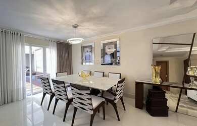 Imagem 3: Sobrado com 3 dormitórios à venda, 250 m² por R$ 1.990.000,00 - Tarumã - Curitiba/PR