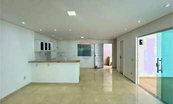 Imagem 2: Alugo casa em condomínio de 3/4 sendo 1 suíte