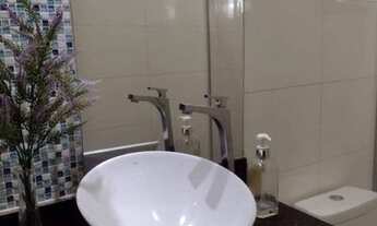 Imagem 2: Casa para venda possui 200 metros quadrados com 2 quartos em Jardim Jussara - São Paulo