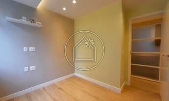 Imagem 7: Apartamento para venda possui 70 metros quadrados com 2 quartos em Icaraí - Niterói - RJ