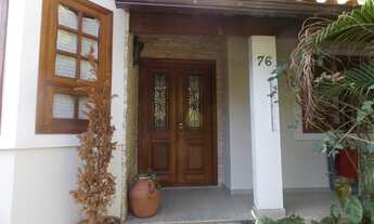 Imagem 6: Linda residência em rua nobre, junto ao centro da cidade