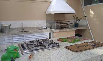 Imagem 2: Sobrado em Condomínio Fechado, com Quintal Gourmet, 4 quartos e 3 vagas, no Jardim Bibi!!!