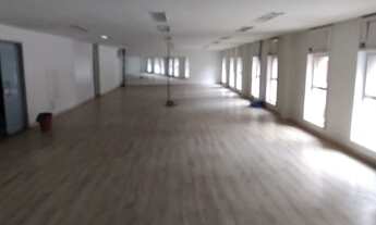 Imagem 5: Prédio/Edificio inteiro para venda possui 999 metros quadrados com 9 quartos