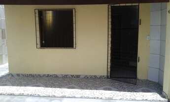 Imagem 5: Casa com três quartos a venda no Jereissati I em Maracanaú