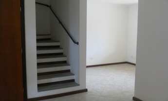 Imagem 6: EXCELENTE SOBRADO NO BAIRRO TANGUÁ - (MARINONE) - ALMIRANTE TAMANDARÉ COM TRES QUARTOS