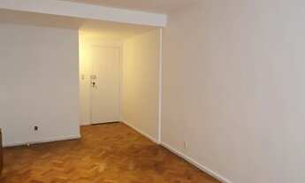 Imagem 4: De frente para o verde, silencioso, claro e arejado, junto do Bairro Peixoto