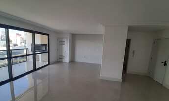 Imagem 3: Apartamento amplo e novo de 3 suítes e lavabo com vaga dupla e armário no bairro kobrasol