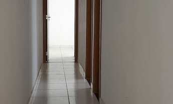 Imagem: Casa com 3 quartos sendo um suíte, sala