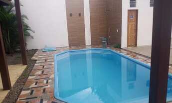 Imagem 2: Casa com piscina