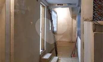 Imagem 5: Casa térrea em bairro residencial com 03 dormitórios, 02 salas, 02 banheiros, garagem para