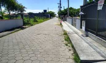 Imagem 4: Praia Itaguaçu SFS 450 metros da praia