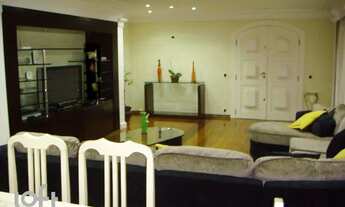 Imagem 3: Apartamento à venda em Vila Assunção com 260 m², 5 quartos, 2 suítes, 2 vagas