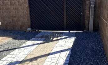 Imagem 3: CASA COM PISCINA APENAS 500 METROS DO MAR NO CENTRO DE NAVEGANTES - SC