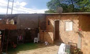 Imagem 4: Vendo um terreno com duas casas de 5,40x270 de madeira terreno 7-21 metros