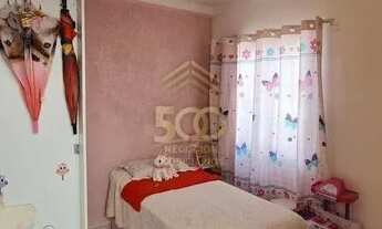 Imagem 3: Sobrado triplex totalmente mobiliado, 3 quartos c/suíte e ofurô em São José