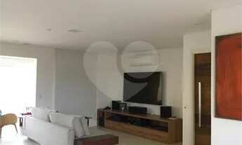 Imagem 6: Linda Cobertura Decorada á venda na Bosque da Saúde!