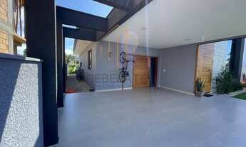 Imagem 3: Casa para Venda em Florianópolis, RIO VERMELHO, 3 dormitórios, 1 suíte, 3 banheiros, 2 vag