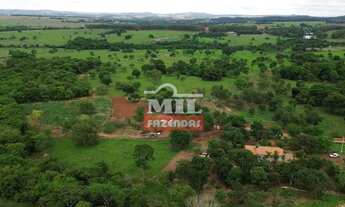 Imagem: Chácara 2 alqueires e 4 litros (9,7 hectares)