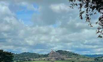 Imagem: ÁREA DE 6.000 M² EM TRINDADE Lote à Venda