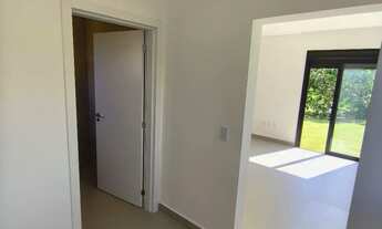 Imagem 16: Casa alto padrão nova