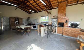 Imagem 3: Rancho a Venda localizado no Condomínio Enseada da Barra , represa de Furnas