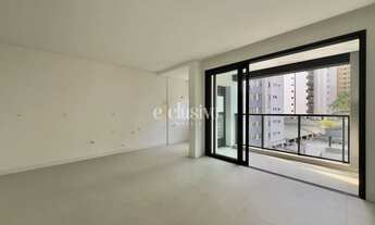 Imagem 2: Apartamento para Venda em Florianópolis, Centro, 2 dormitórios, 1 suíte, 2 banheiros, 1 va