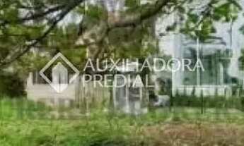 Imagem 3: Terreno de 450 M2 , ótima localização próximo ao mar em Jurerê Internacional - Florianópo