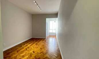 Imagem 3: Oportunidade no Leblon: Apartamento Charmoso de 78 m²