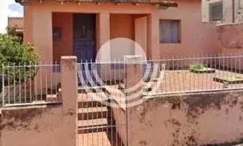 Imagem 2: Casa à venda em Campinas, Vila Marieta, com 2 quartos, com 90.2 m²