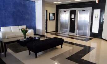 Imagem: Aptº todo Reformado. Pisos, louças e metais