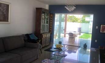 Imagem 4: Casa de condomínio sobrado para venda possui 220 metros quadrados com 3 quartos