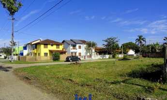 Imagem 3: Terreno esquina frente a rodovia