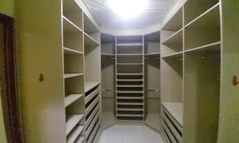 Imagem 2: CASA COM 4 DORMITÓRIOS E PISCINA PARA ALUGUEL