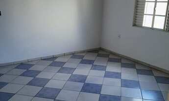 Imagem 5: Casa para venda possui 270 metros quadrados com 4 quartos em Vila Santana - Campinas - SP