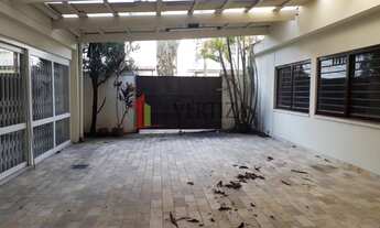 Imagem 3: Casa comercial ao lado do Metrô Campo Belo