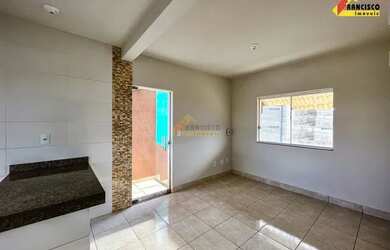 Imagem 3: Casa para aluguel, 2 quartos, 2 vagas, Davanuze - Divinópolis/MG